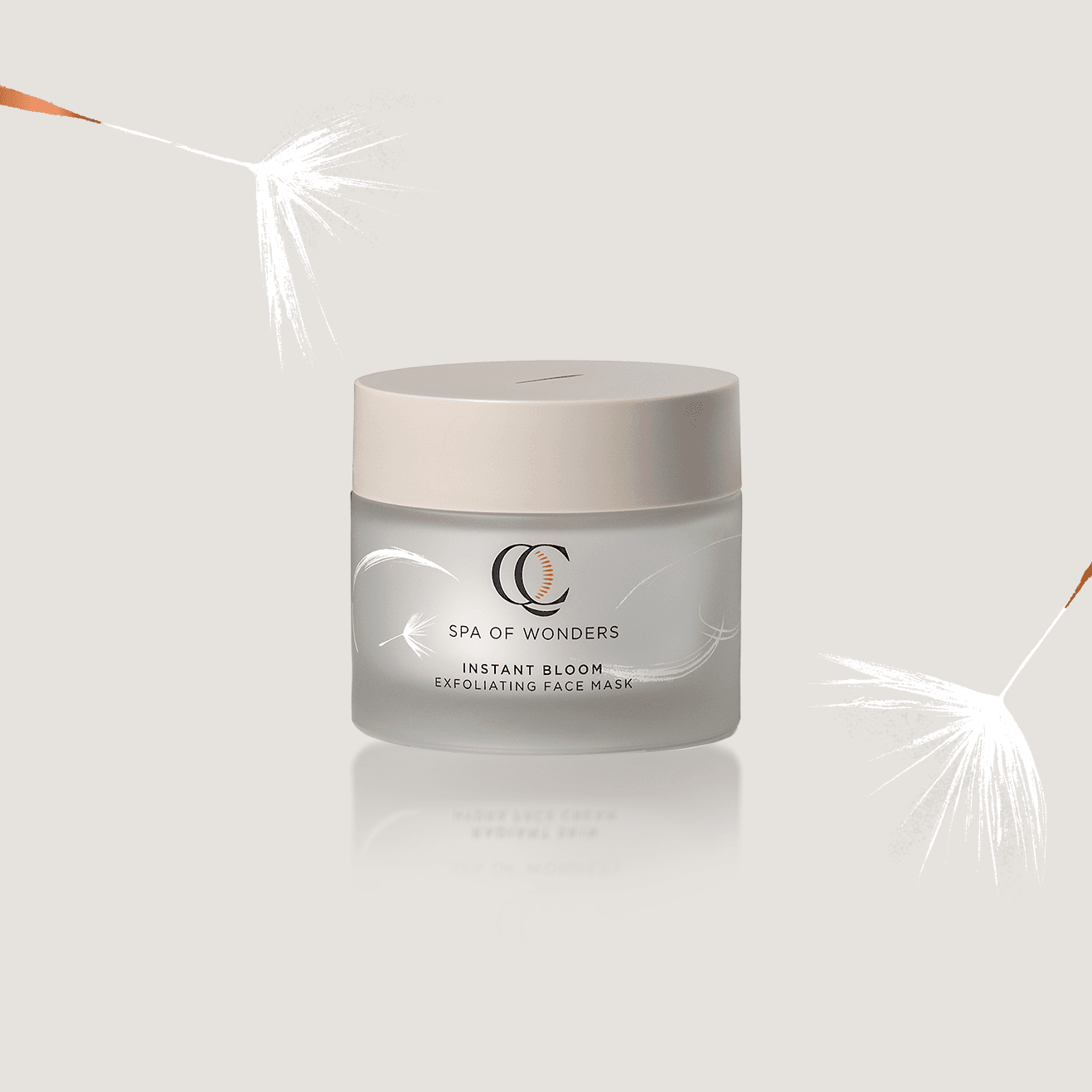 Barattolo in vetro satinato con maschera viso esfoliante, tappo beige, formato 50 ml etichetta frontale visibile, sfondo neutro.